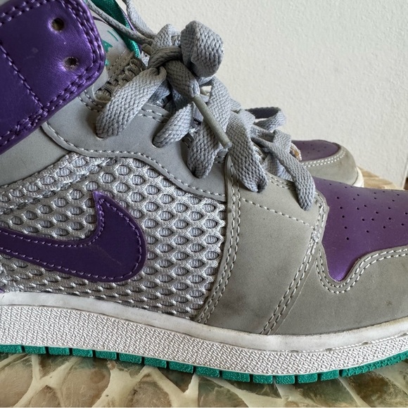 Nike Air Jordan 1 Phat Wolf Gray Ultraviolet Sneakers 6Y - Picture 3 of 12
